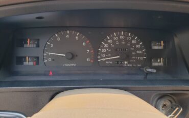 Toyota-4runner-sr5-4x4-1995-white-19