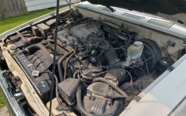 Toyota-4runner-sr5-4x4-1995-white-3