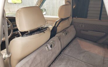 Toyota-4runner-sr5-4x4-1995-white-6