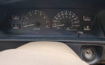 Toyota-4runner-sr5-4x4-1995-white-9