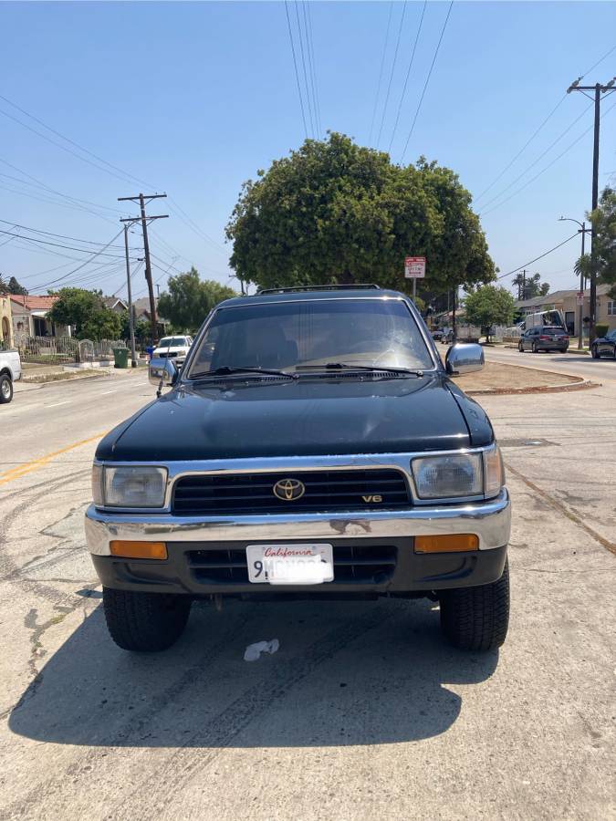 Toyota-4runner-sr5-premium-gas-1995-black-1