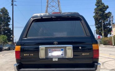 Toyota-4runner-sr5-premium-gas-1995-black-7