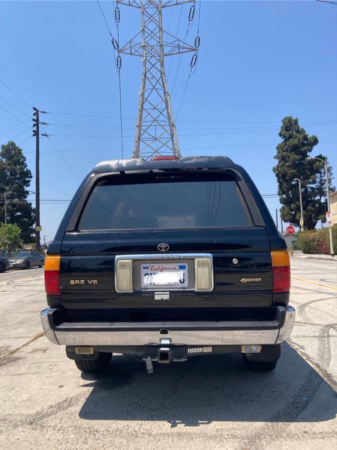 Toyota-4runner-sr5-premium-gas-1995-black-7