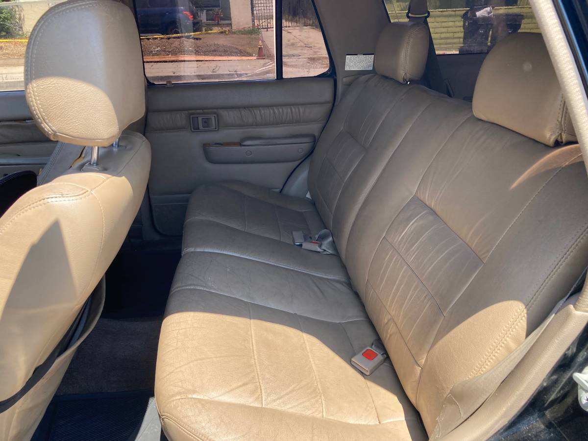 Toyota-4runner-sr5-premium-gas-1995-black-9