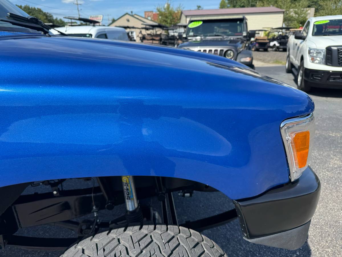 Toyota-4wd-pickups-1990-blue-12