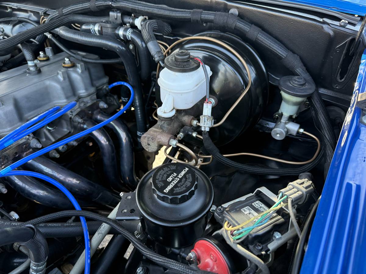 Toyota-4wd-pickups-1990-blue-14
