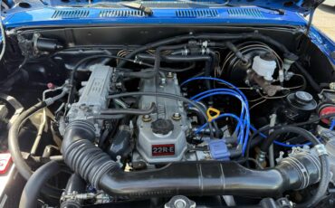 Toyota-4wd-pickups-1990-blue-16