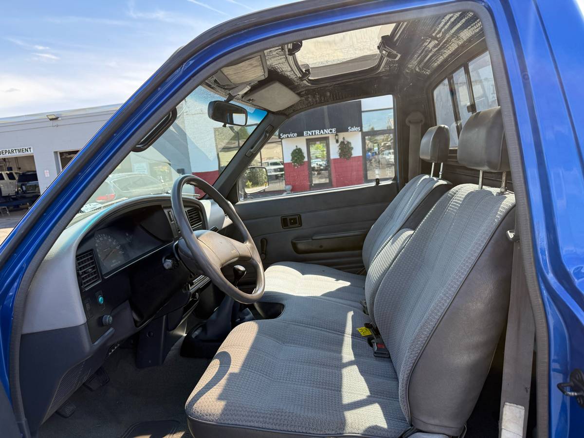 Toyota-4wd-pickups-1990-blue-20