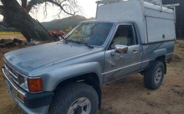 Toyota-4x4-efi-truck-1988-blue-1