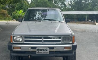 Toyota-4x4-truck-1988-grey