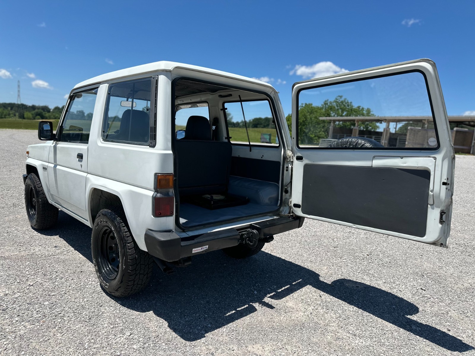 Toyota-Blizzard-1988-Utility-22