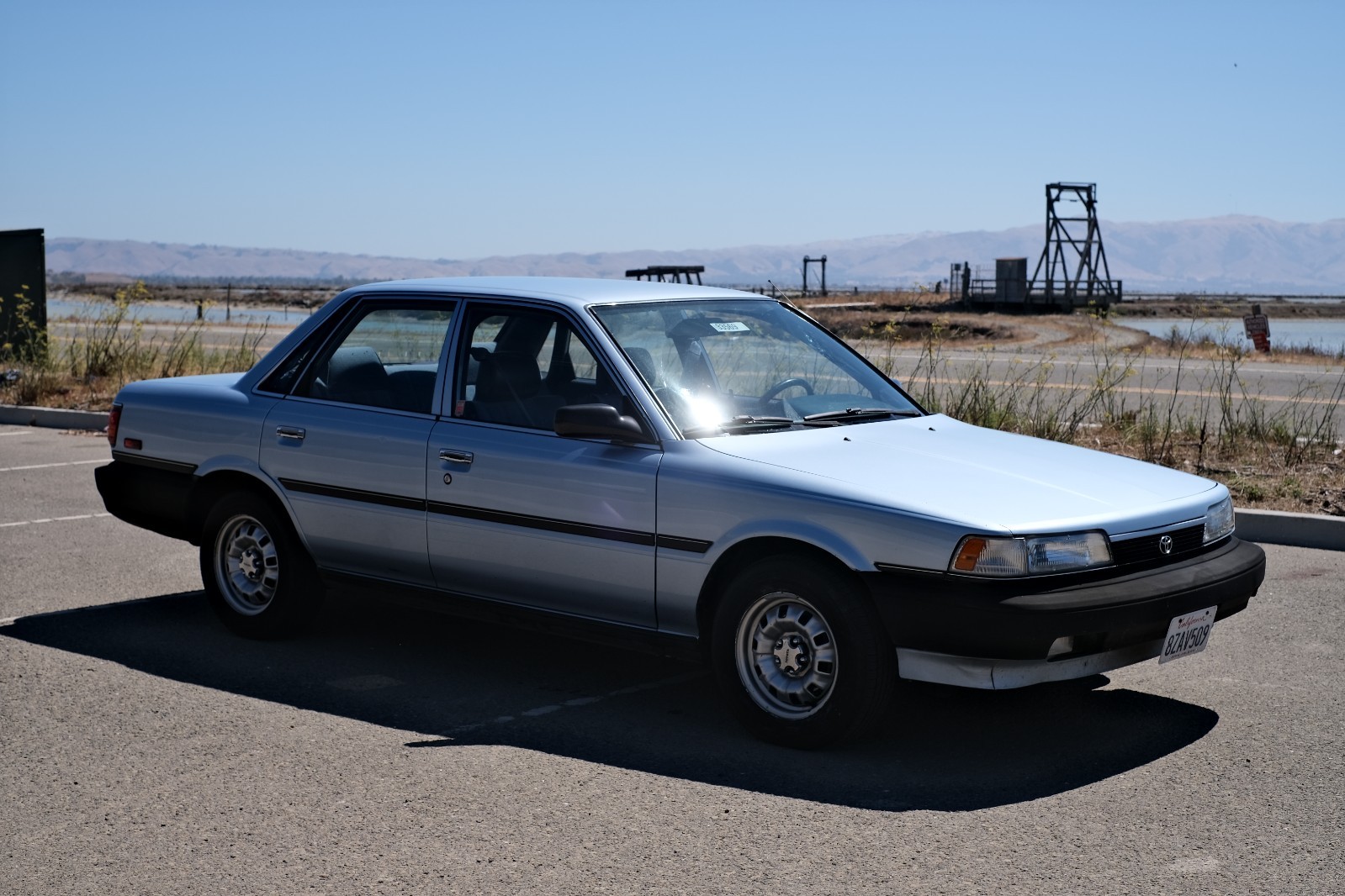 Toyota-Camry-1990-Sedan-1