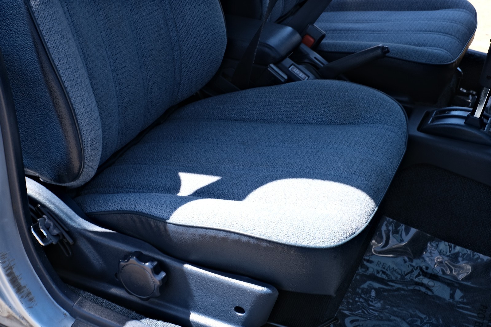 Toyota-Camry-1990-Sedan-14
