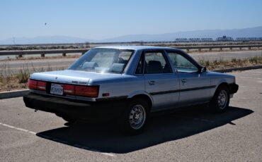 Toyota-Camry-1990-Sedan-2