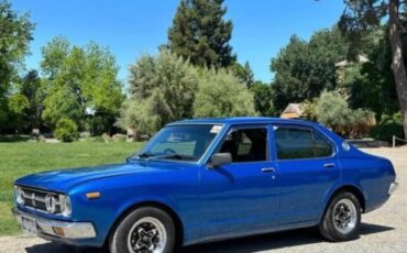 Toyota-Carina-1973-Sedan-2