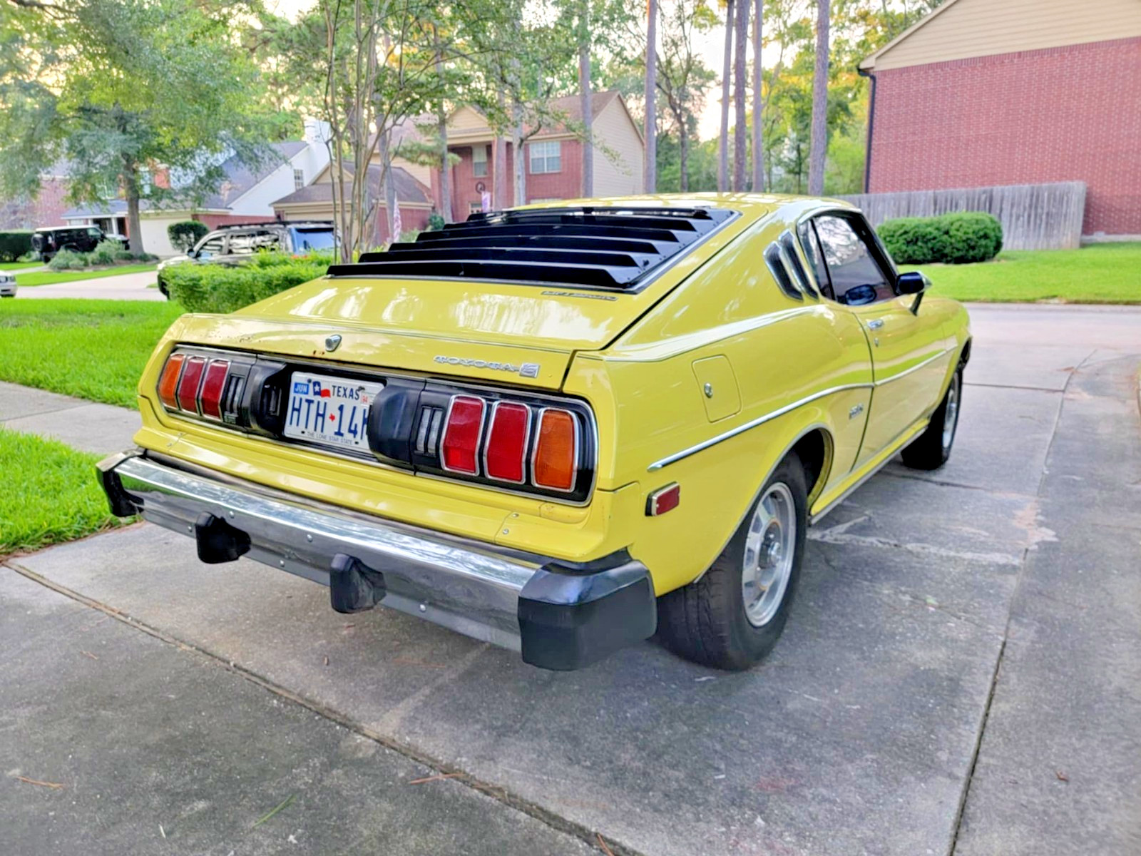 Toyota-Celica-1977-Coupe-6