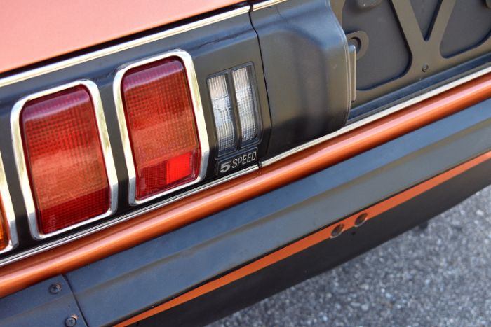 Toyota-Celica-1977-Galleon-Gold-Metalli-Black-21
