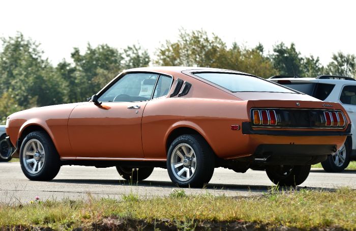Toyota-Celica-1977-Galleon-Gold-Metalli-Black-25