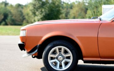Toyota-Celica-1977-Galleon-Gold-Metalli-Black-3
