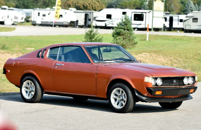 Toyota-Celica-1977-Galleon-Gold-Metalli-Black-30