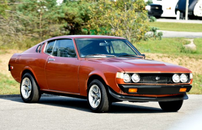 Toyota-Celica-1977-Galleon-Gold-Metalli-Black-46