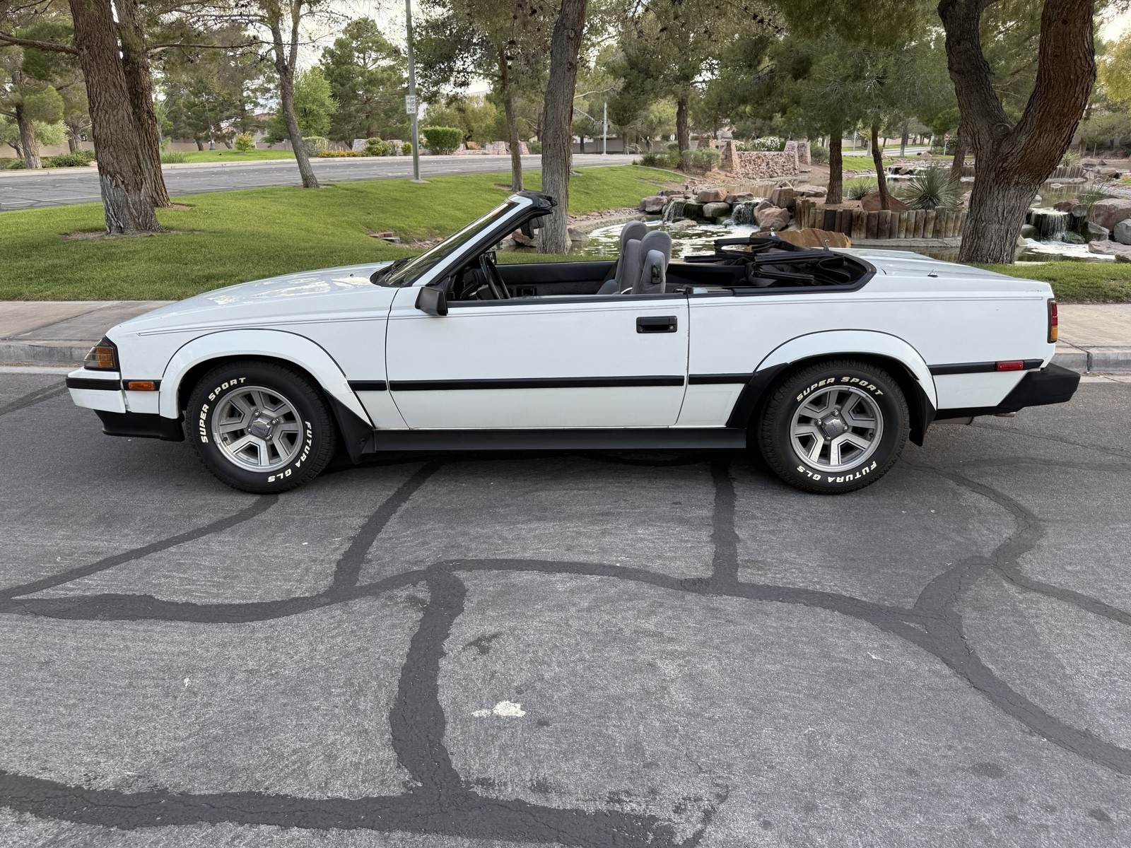 Toyota-Celica-1985-25
