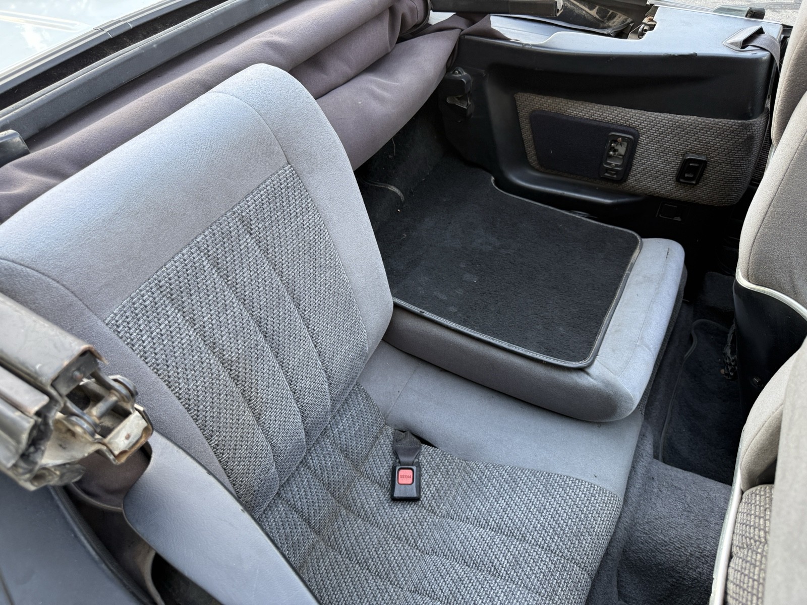 Toyota-Celica-1985-30