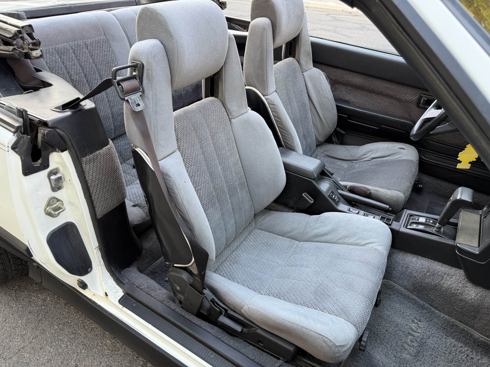 Toyota-Celica-1985-35