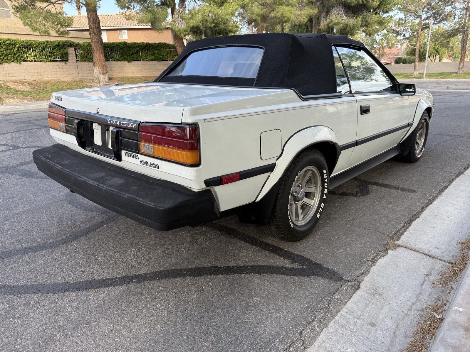 Toyota-Celica-1985-8