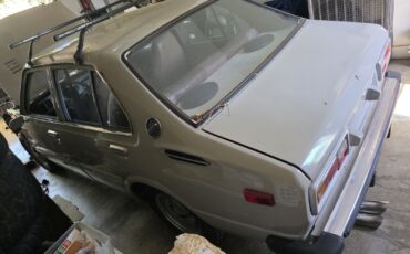 Toyota-Corolla-1977-1