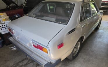 Toyota-Corolla-1977-2