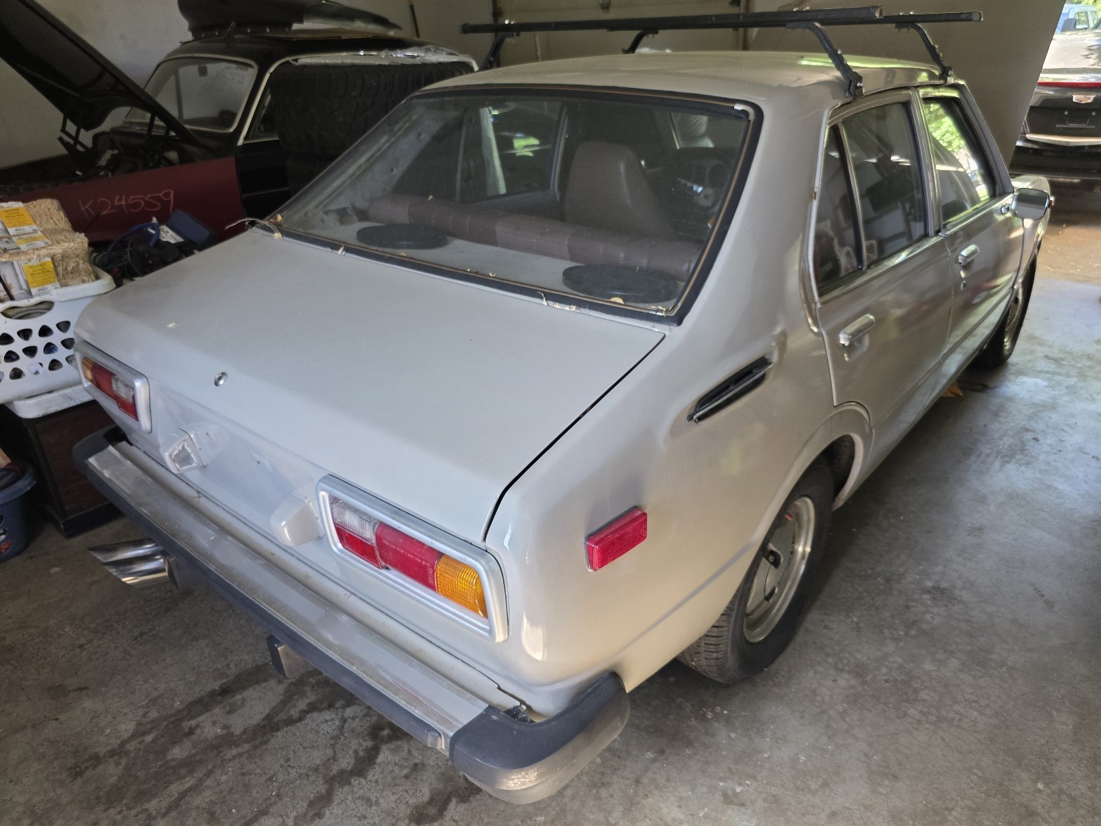 Toyota-Corolla-1977-2