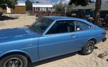 Toyota-Corolla-1977-3
