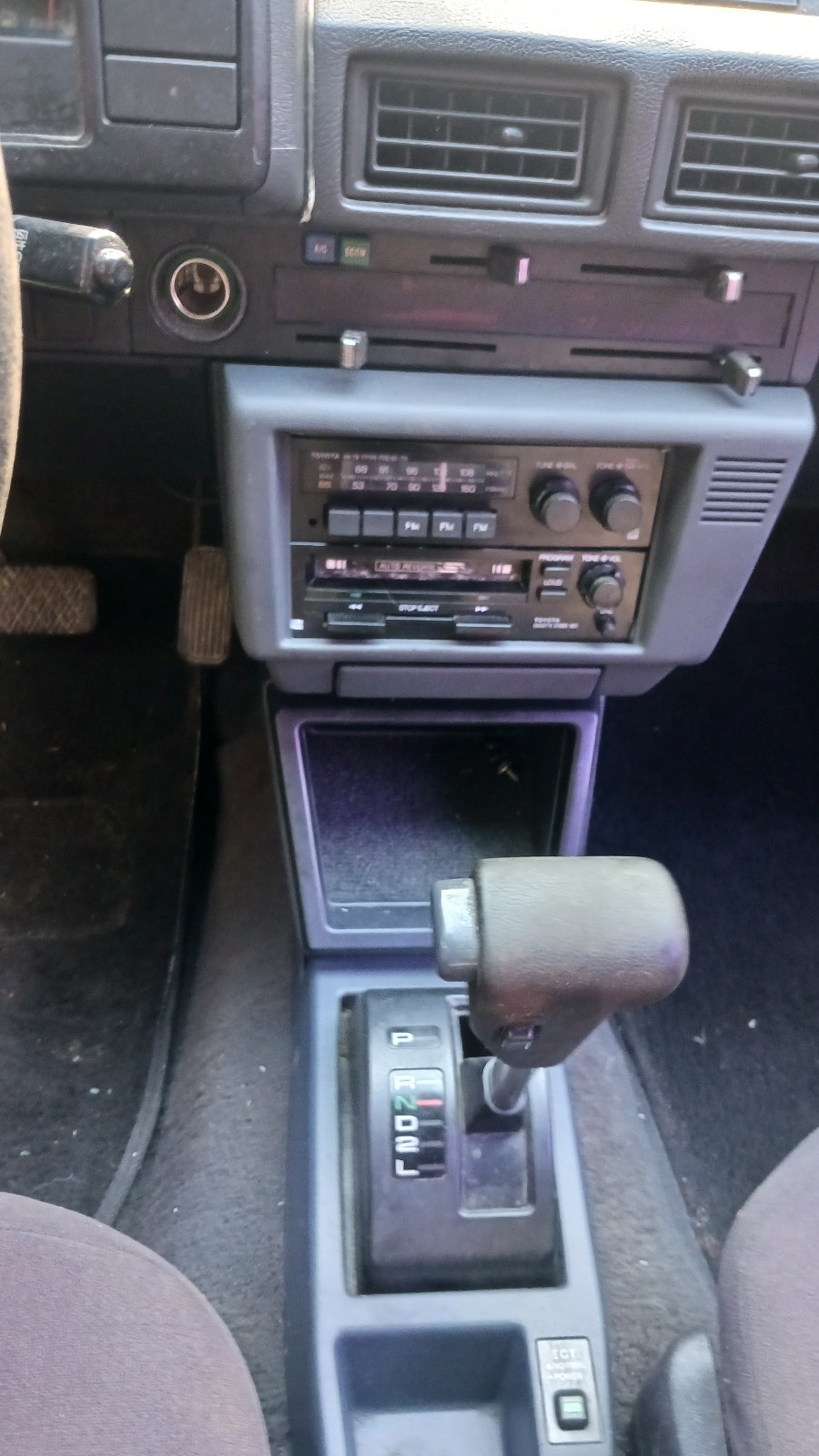 Toyota-Corolla-1987-Hatchback-11