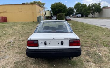 Toyota-Corolla-1992-7