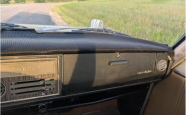 Toyota-Corona-1968-Pluto-Beige-Gold-12