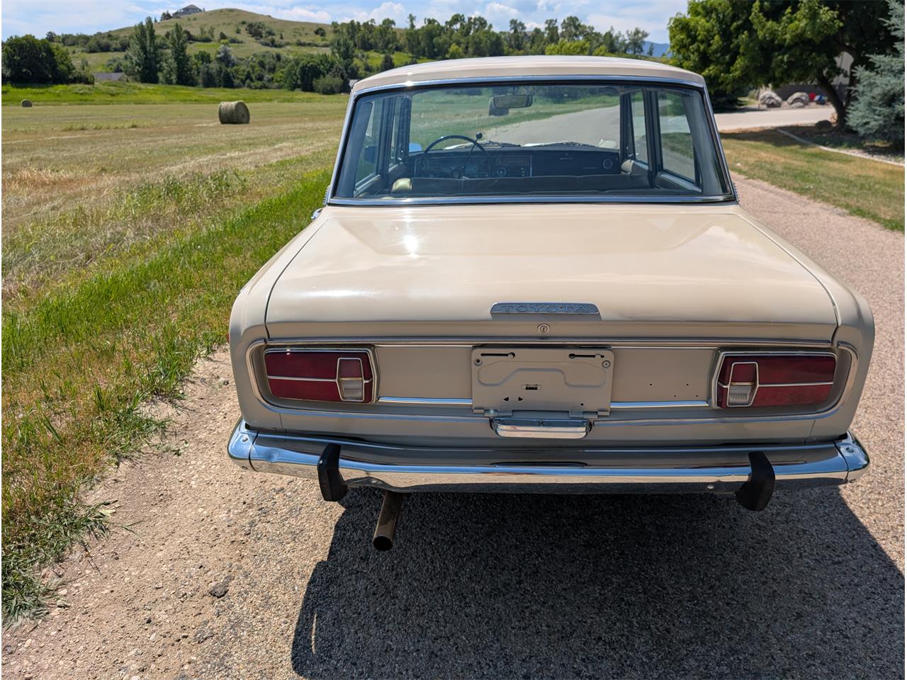 Toyota-Corona-1968-Pluto-Beige-Gold-59