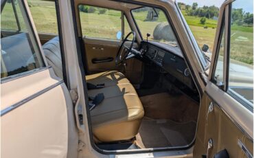 Toyota-Corona-1968-Pluto-Beige-Gold-6