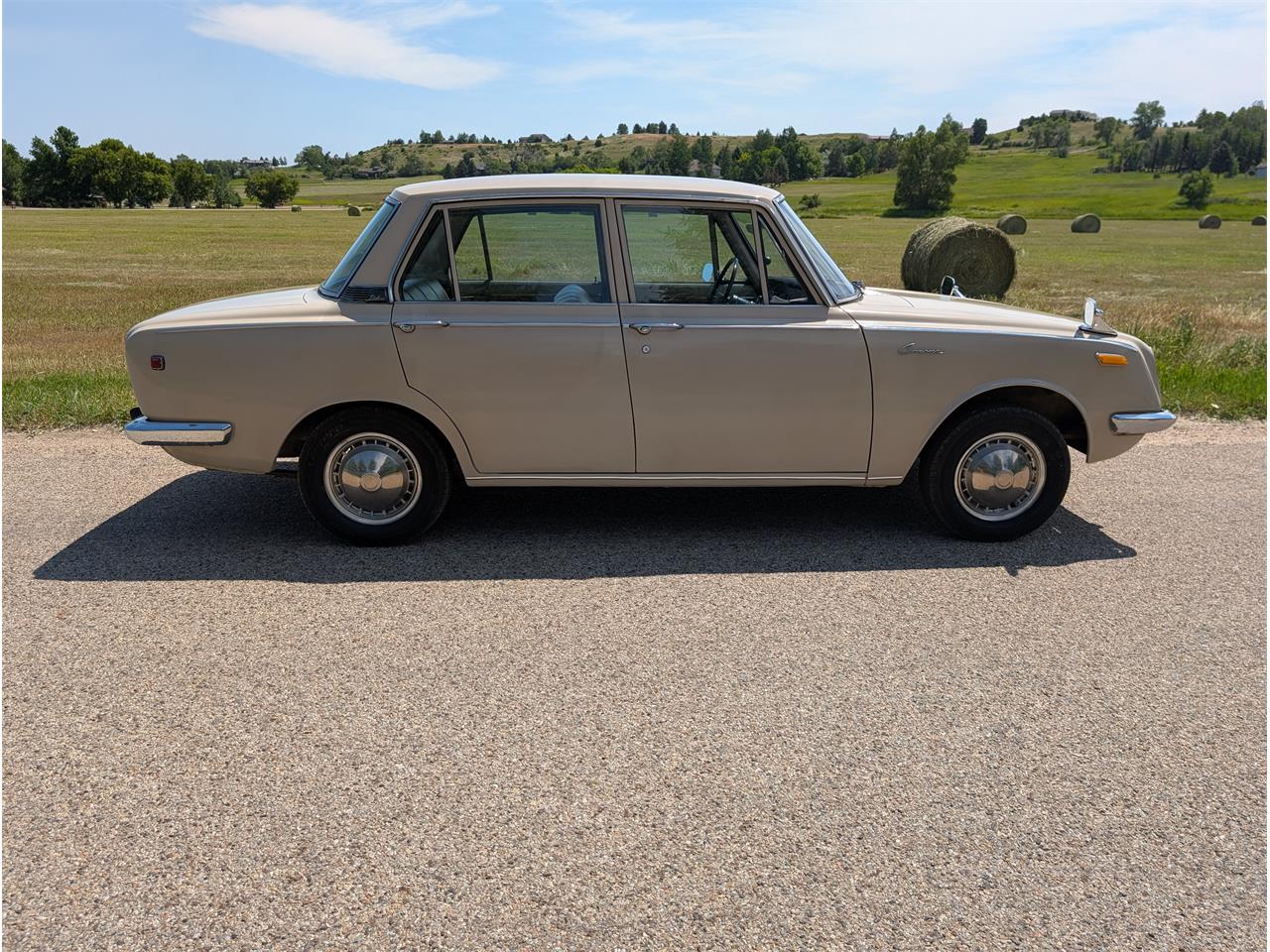 Toyota-Corona-1968-Pluto-Beige-Gold-63