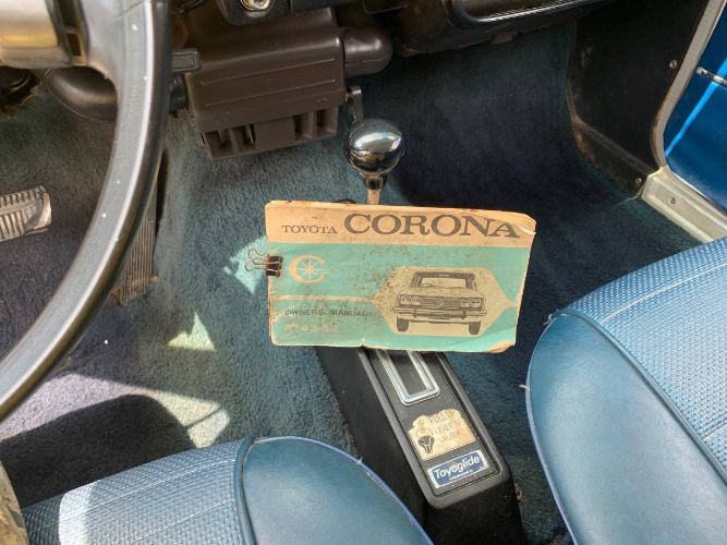 Toyota-Corona-1969-White-5