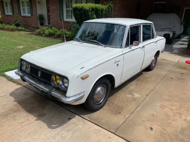 Toyota-Corona-1969-White-7