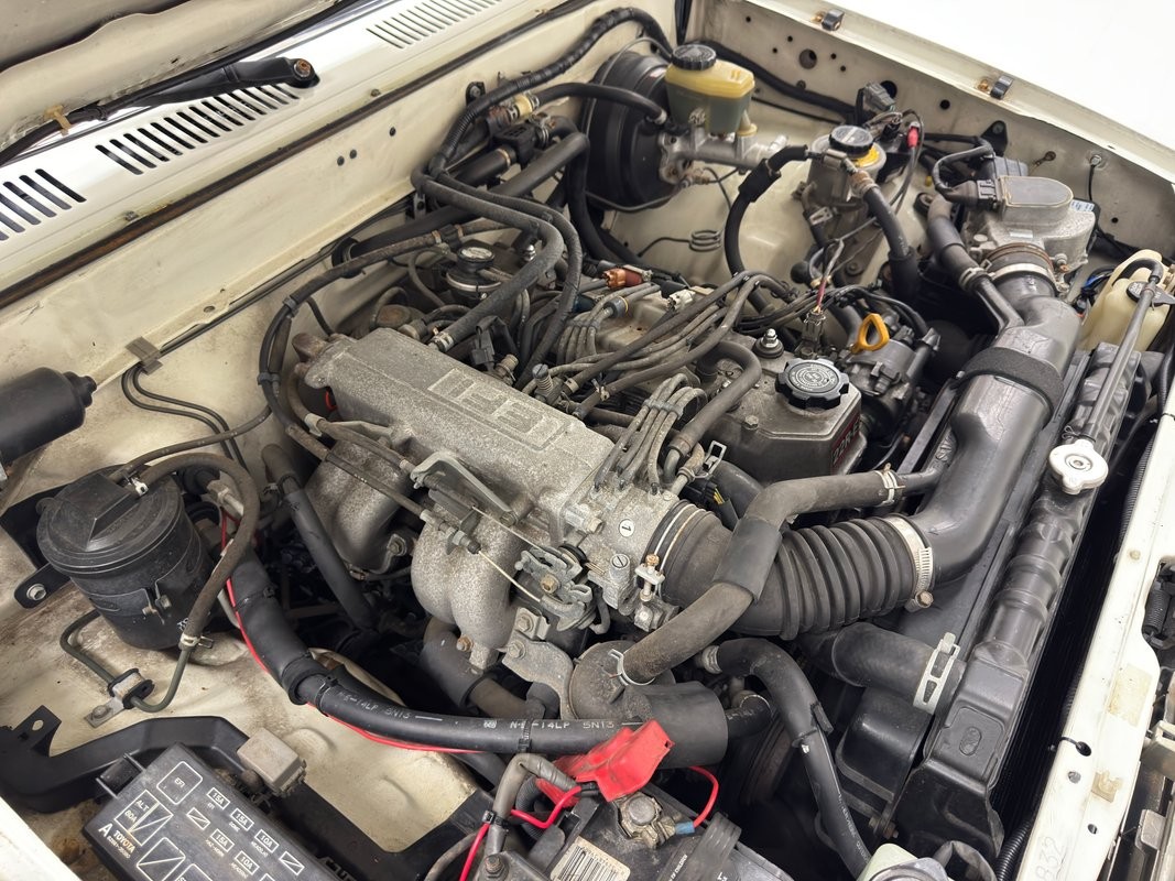 Toyota-Extended-Cab-1993-Pickup-Truck-24