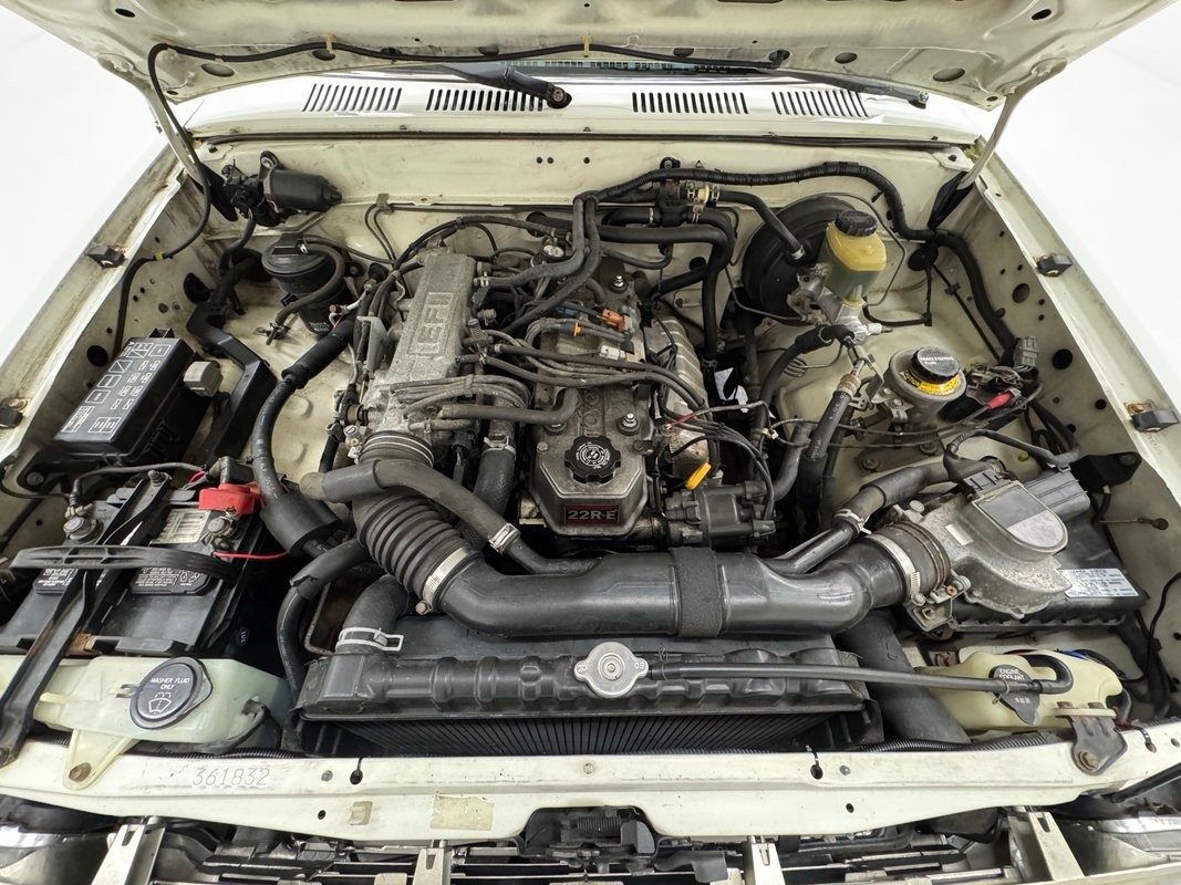 Toyota-Extended-Cab-1993-Pickup-Truck-25