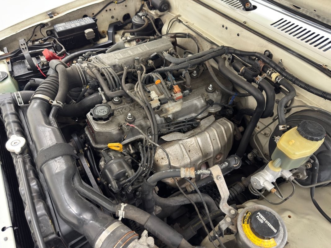 Toyota-Extended-Cab-1993-Pickup-Truck-27