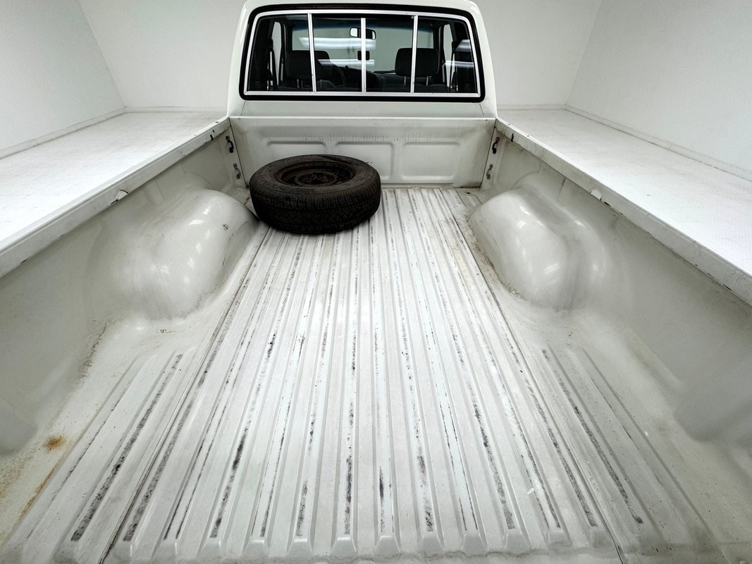 Toyota-Extended-Cab-1993-Pickup-Truck-29