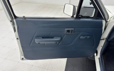 Toyota-Extended-Cab-1993-Pickup-Truck-31