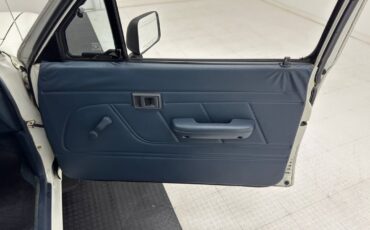 Toyota-Extended-Cab-1993-Pickup-Truck-32