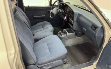 Toyota-Extended-Cab-1993-Pickup-Truck-37
