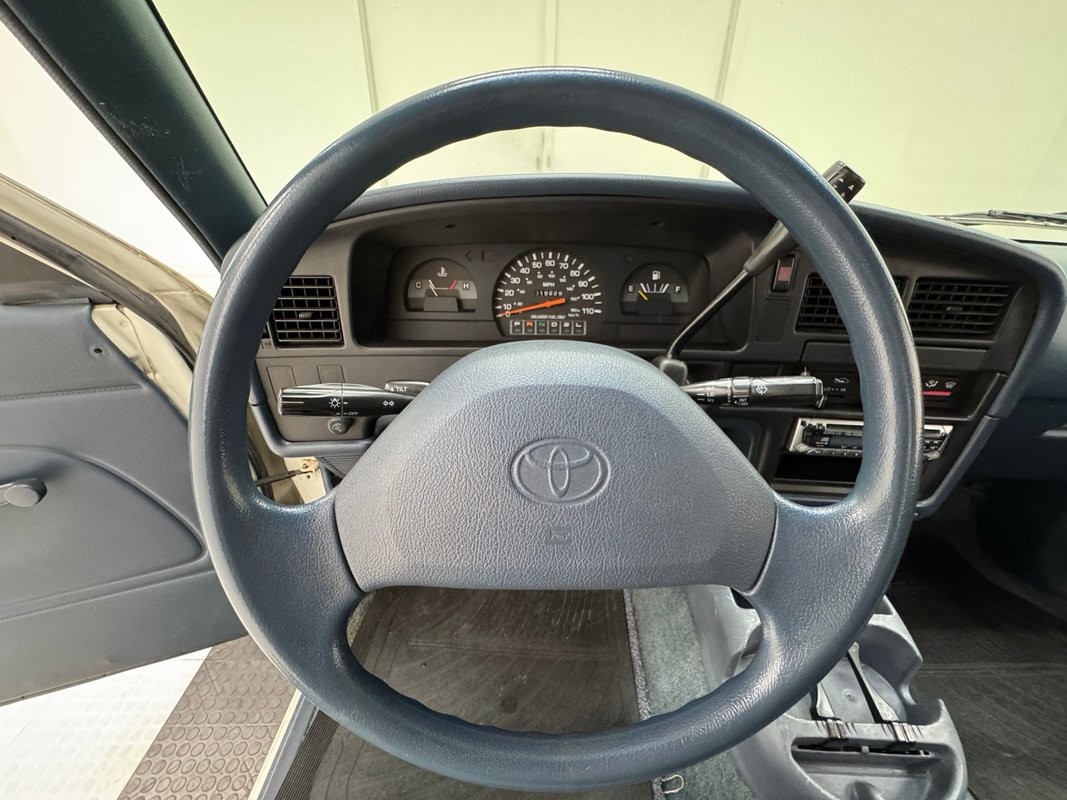 Toyota-Extended-Cab-1993-Pickup-Truck-39