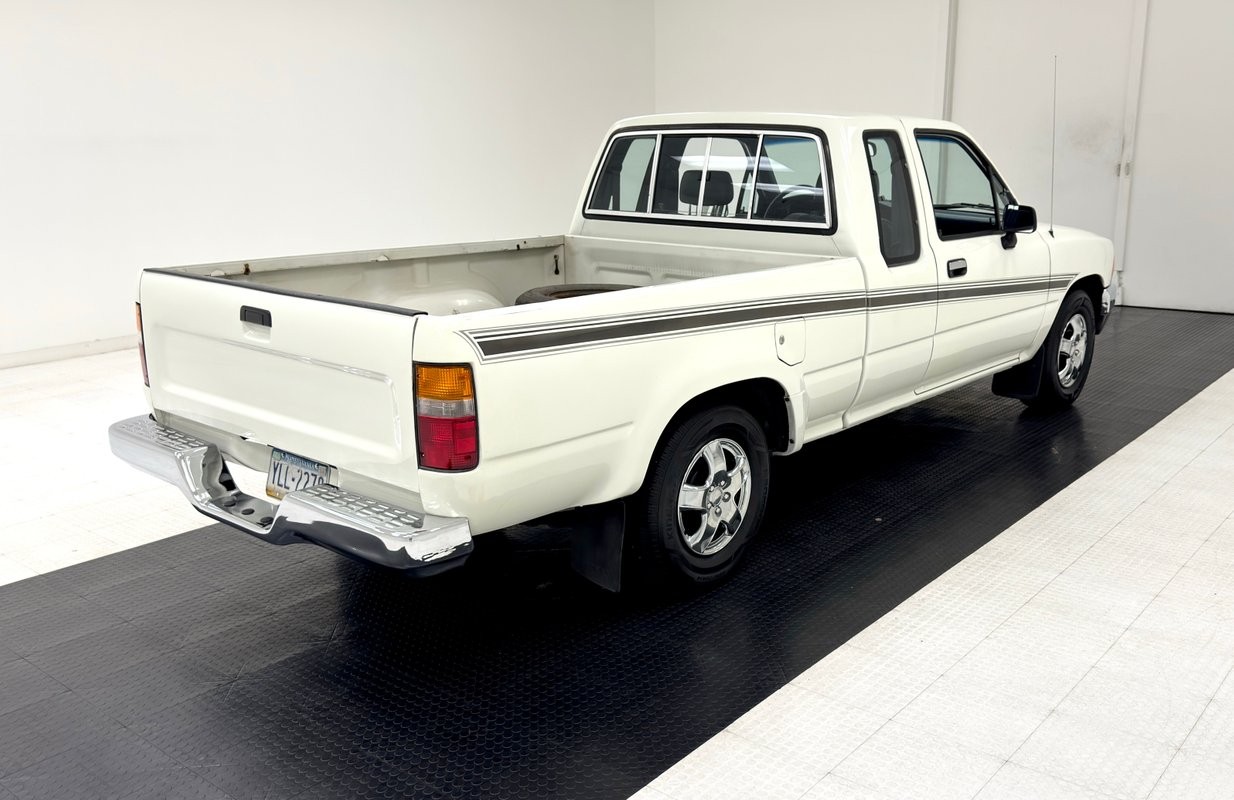 Toyota-Extended-Cab-1993-Pickup-Truck-4